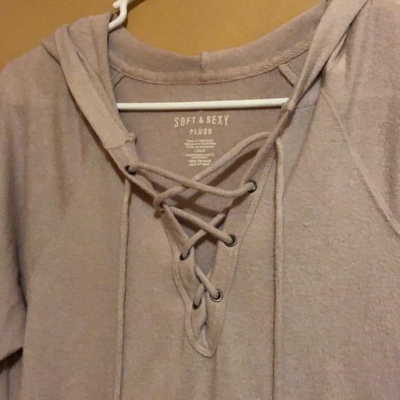 Tan long sleeve hoodie - Picture 4 of 4